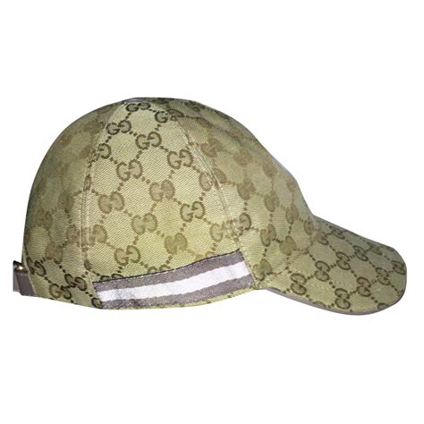 casquette gucci taille xs.